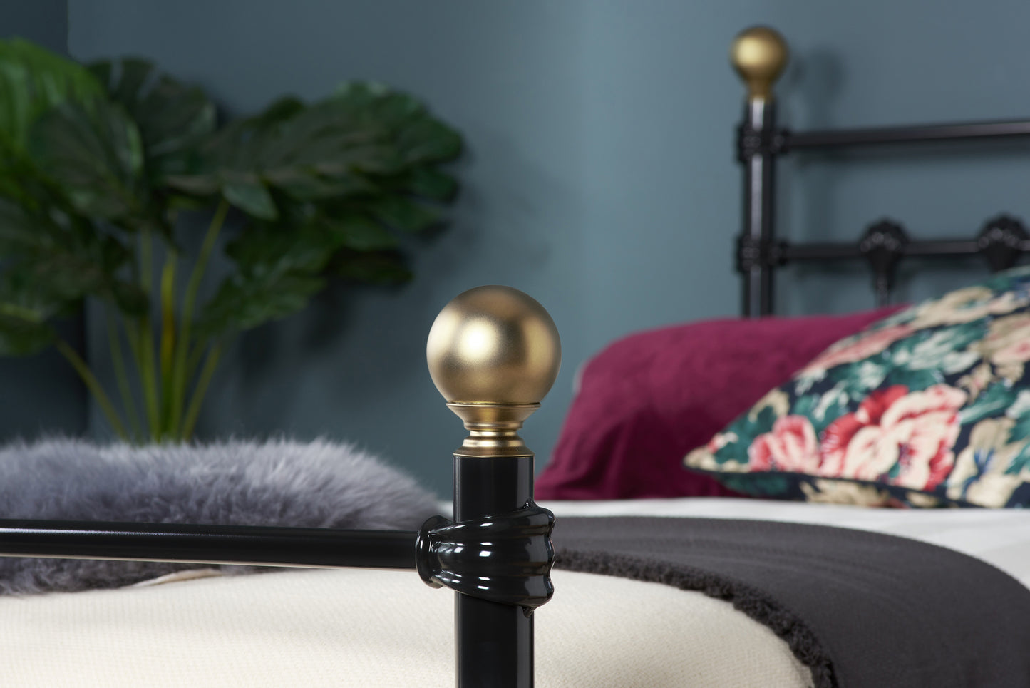 Atlas Single Bed