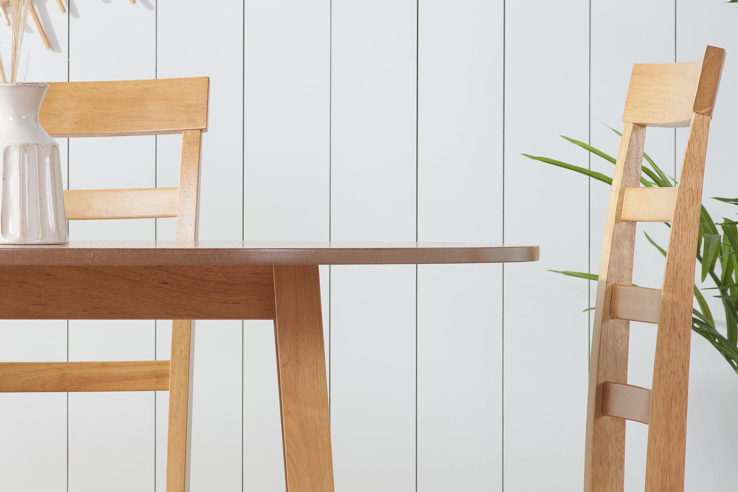 Pickworth Round Dining Table