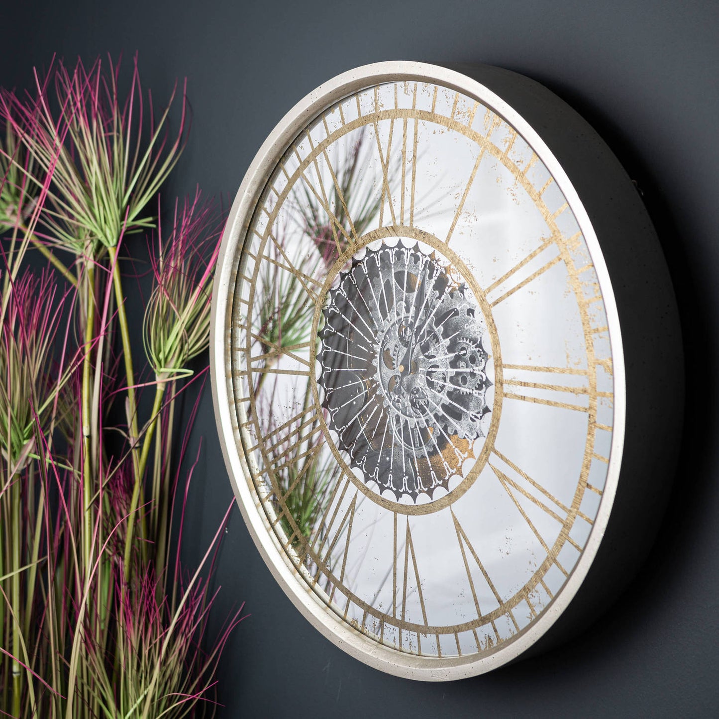 Mirrored Round Clock with Moving Mechanism - zirahome