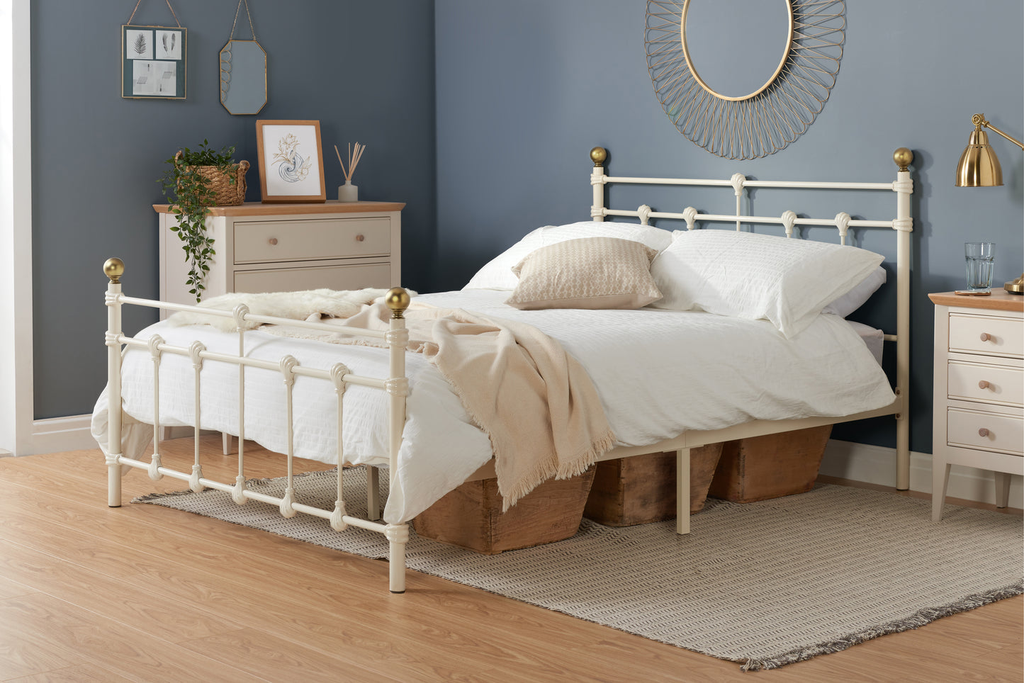 Atlas Double Bed