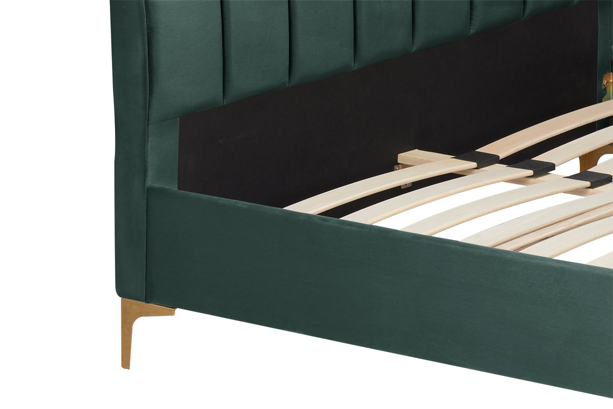 Clover King  Bed