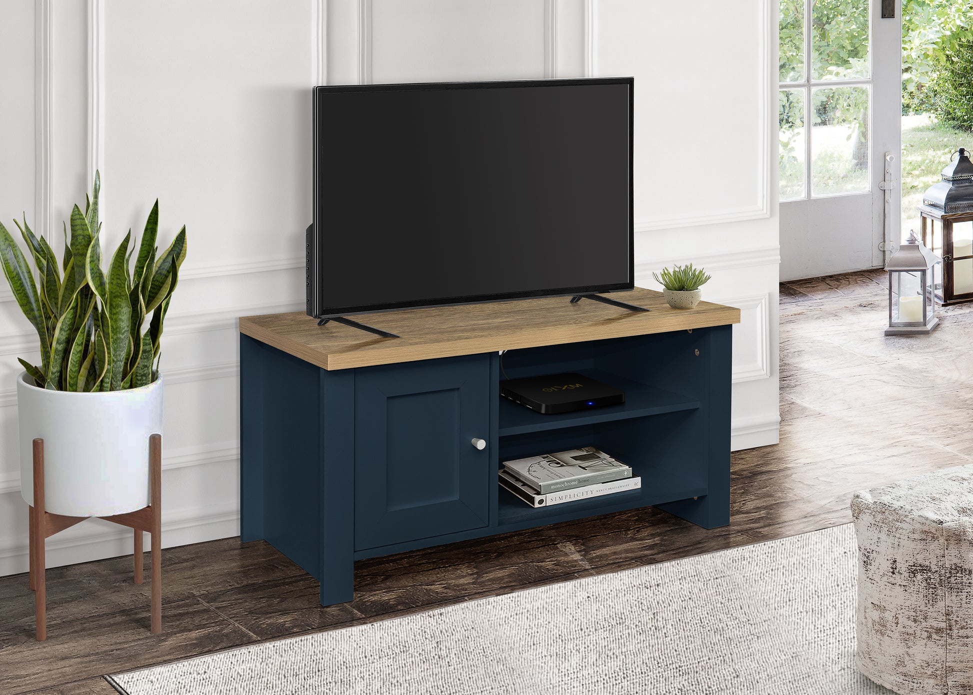 Highgate Small TV Unit