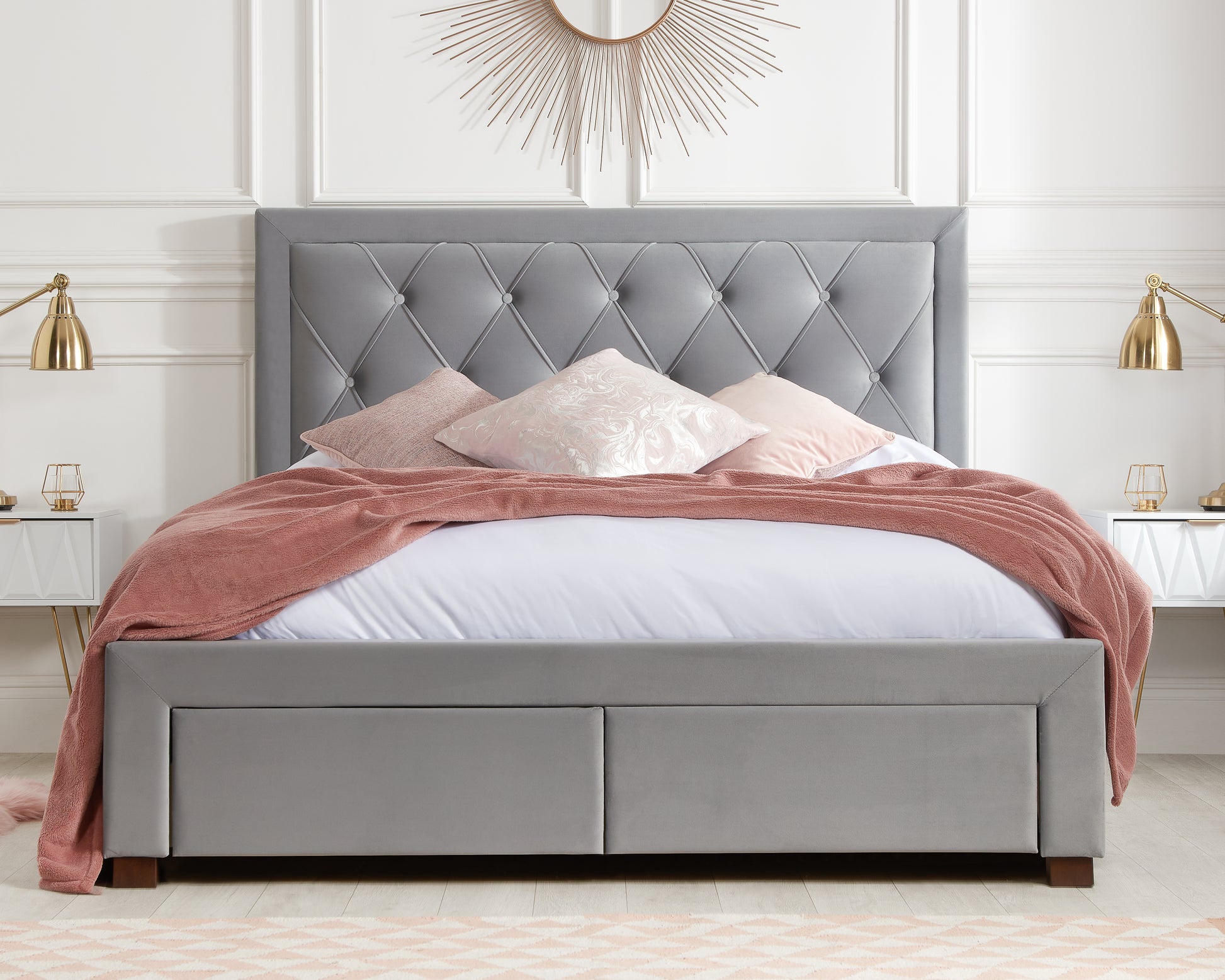 Woodbury Super King Bed